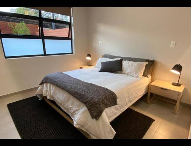 2 BEDROOM PROPERTY TO RENT IN MENLO PARK